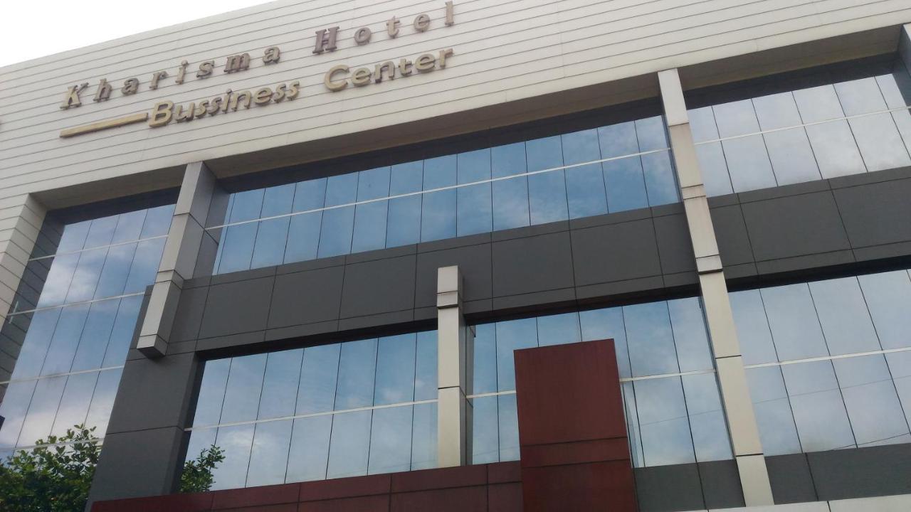 Hotel Kharisma Madiun Exterior photo